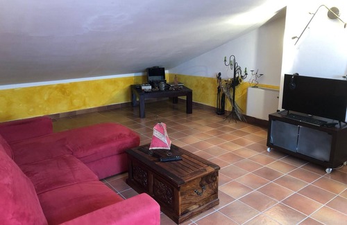 Bollengo Apartment | Cozy attic in villa on the Via Francigena, near Ivrea, Viverone