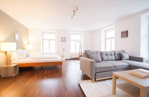 Modling Condo | Cozy Authentic Austrian Home