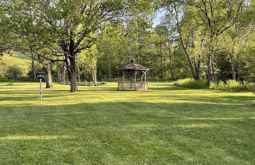 South Kortright Bed & Breakfast | Cozy B&B with WiFi and AC in charming South Kortright