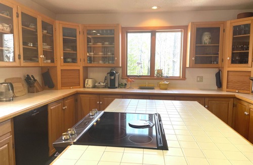 Town Hill House | Cozy Bar Harbor home for nature enthusiasts close to Acadia National Park!