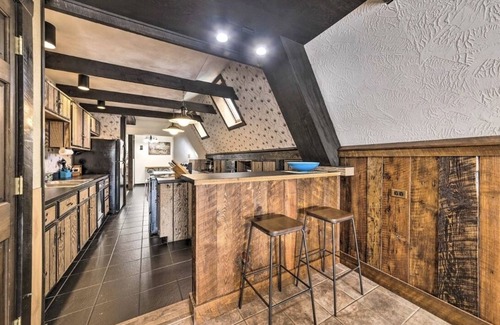 Farmington House | Cozy Barn Loft in Farmington, Missouri