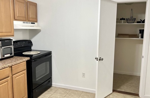 Wethersfield Apartment | Cozy Basement Apartment