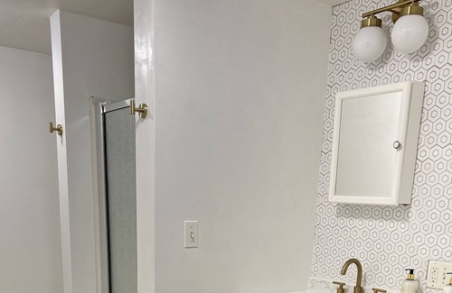 Wethersfield Apartment | Cozy Basement Apartment