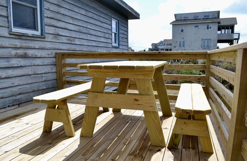 Salvo Cottage | Cozy Beach Cottage! Pet Friendly! Booking now for 2025 and 2026!