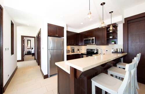 Playa Flamingo Condo | Cozy Beach Stay Perfect for Two + Breakfast