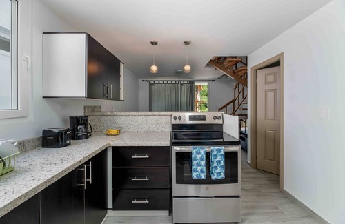 Antoneys Cay Villa | Cozy Beach Villa at The Shores 5 minutes from the beach