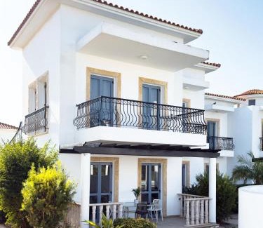 Pyla Apartment | Cozy Beachside Apartment with Pool Access - Ideal for Relaxation