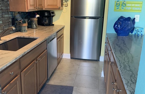 Port Canaveral Condo | Cozy Beachside Condo 2 Minute Walk to Beach