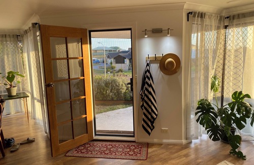 West Beach House | Cozy Beachside holiday home, just 300m from stunning West Beach, Esperance