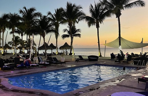 Dominicus Condo | Cozy Beachside Retreat on the Beach