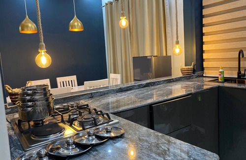 Entebbe House | Cozy, beautiful home near beach life style and the airport