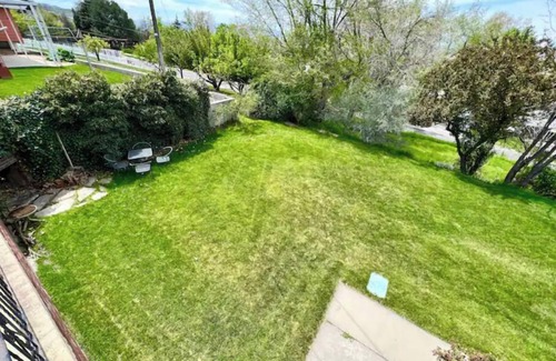 Bountiful House | Cozy Bountiful Abode- 3bd/1bth private bsmt/bkyd.