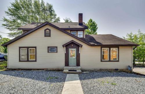 Brevard House | Cozy Brevard Vacation Rental 1 Block to Main St