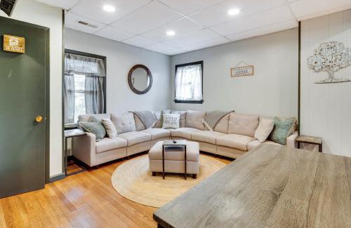 Brevard House | Cozy Brevard Vacation Rental 1 Block to Main St