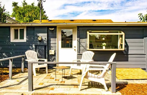 Central Tacoma House | Cozy bungalow in the heart of Central Tacoma