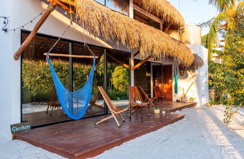 El Cuyo Cabin | Cozy cabaña located only 5 minutes walking from the beautiful beach of El Cuyo