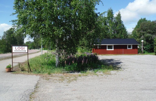 Farila Cabin | Cozy Cabin at Freedom Center
