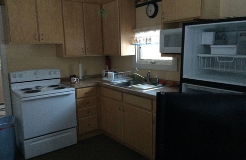 Redfield Cabin | Cozy cabin away from Hustle and Bustle - Woodsy, Peaceful, Tranquil!