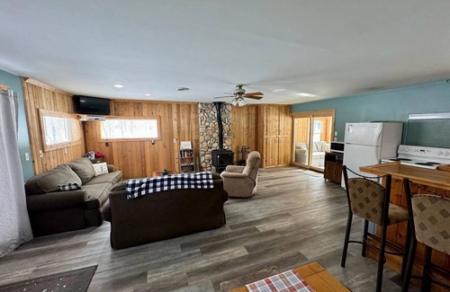 Irons Cabin | Cozy Cabin- Close to all up North activities! Cabin in Irons.