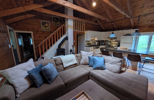 Denver Cabin | Cozy Cabin Getaway Minutes to Slopes, Trails& Town