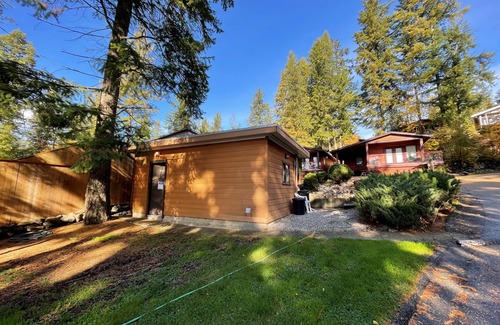 Sicamous Cabin | Cozy Cabin in Buena Vista Resort w/Boat Slip, Beach/Lake Access, Kayaks, Park.