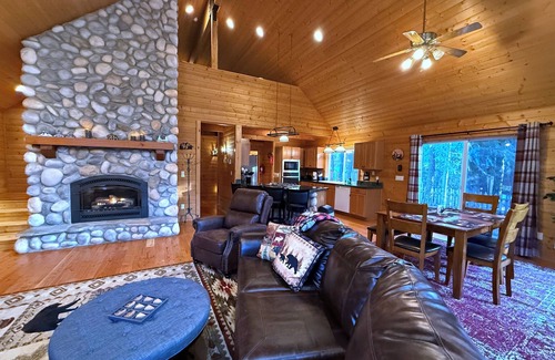Ronald Cabin | Cozy Cabin in Charming Ronald/Roslyn