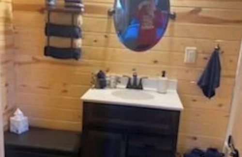 Kay County Cabin | Cozy cabin in enjoyable Kaw City with WiFi, AC