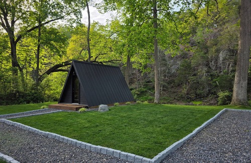 Augusta Cabin | Cozy cabin in tranquil Augusta with WiFi, AC