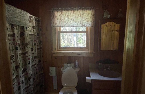 Columbia Cabin | Cozy Cabin located in Columbia, NH