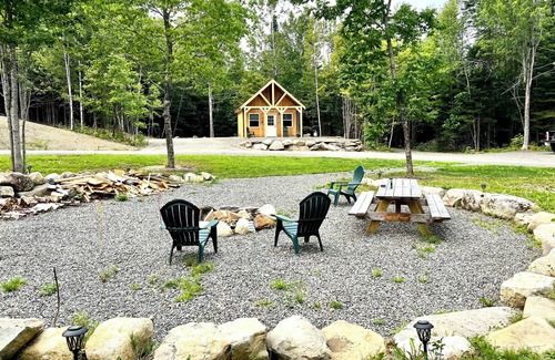 Sangerville Cabin | Cozy cabin located on the Atv & snowmobile trail. Family & Pet Friendly