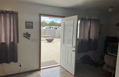 Crofton Cabin | Cozy cabin near Lewis and Clark Lake and CJ’s at the Lake