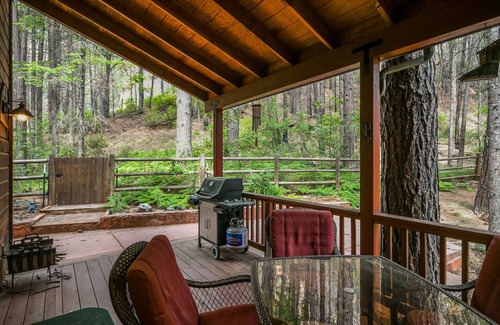 Sedona Cabin | Cozy Cabin Nestled in the Heart of Oak Creek, minutes from trails
