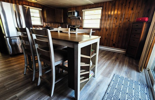 Edna Cabin | Cozy cabin on Little McDonald with amazing walk out beach!