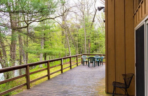 Branch Cabin | Cozy Cabin on Pere Marquette River Great For Fishing on 700 Acres