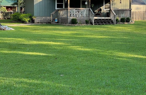 Fairhope Cabin | Cozy Cabin on the River