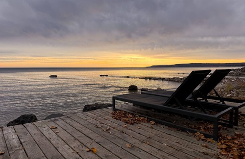 Meaford Cabin | Cozy Cabin on the shore of Georgian Bay. Truly a hidden gem!