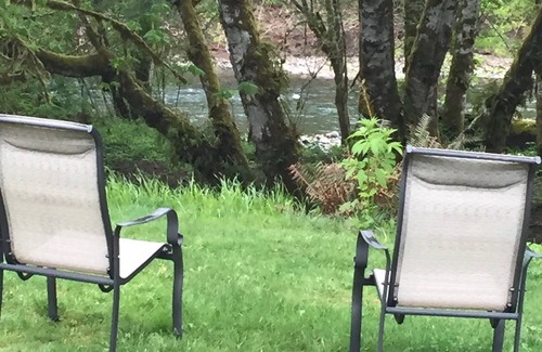 Forks Cabin | Cozy Cabin On The Sol Duc River Sleeps Four. Fully Supplied Kitchen And Linen's.