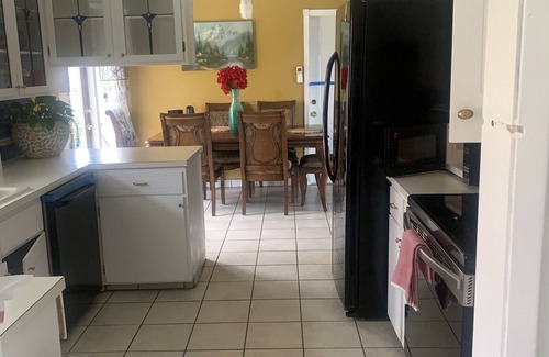 Terrace Heights House | Cozy cabin style home in a quiet neighborhood in terrace hgts.