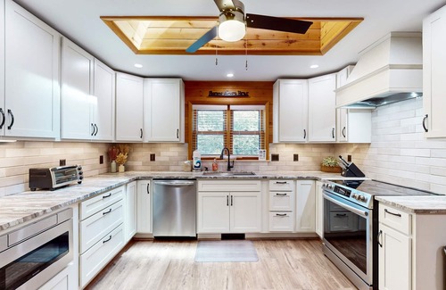 McHenry House | Cozy Cabin-Style Home with Private Hot Tub, Game Room, & Large Deck - Close to Wisp