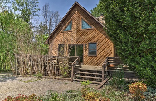 Weaverville Cabin | Cozy Cabin w/ Mtn Views, - 7 Mi to Weaverville!