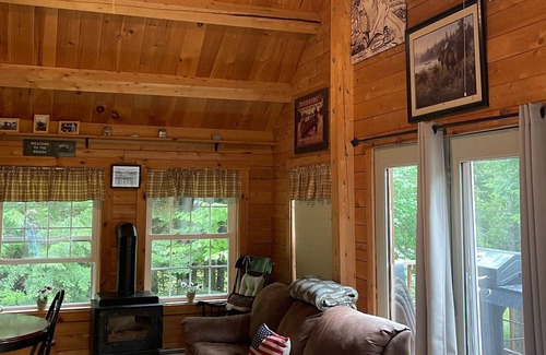 Beaver Cove Cabin | Cozy Cabin w/ Private Access to Beaver Cove Beach on Moosehead Lake