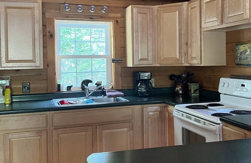 Beaver Cove Cabin | Cozy Cabin w/ Private Access to Beaver Cove Beach on Moosehead Lake