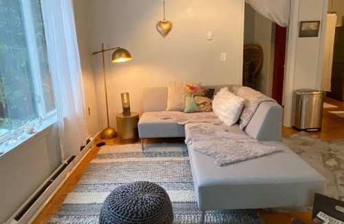 White Salmon Cabin | Cozy cabin with 1 bedroom and WiFi, AC in enjoyable White Salmon