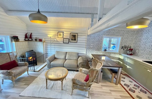 Oppegard House | Cozy cabin with a hot tub 15 min from Oslo