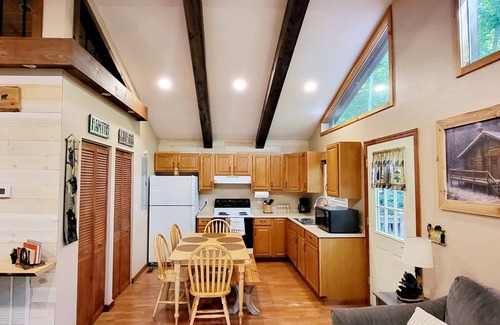 Sylva Cabin | Cozy Cabin with Firepit, Central A/C