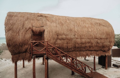 Dzilam de Bravo Cabin | Cozy cabin with AC and WiFi in enchanting Yucatan Peninsula