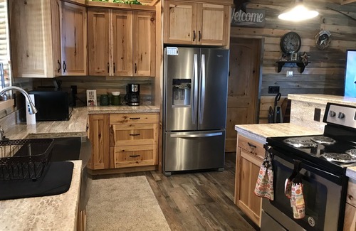 Piute County Cabin | Cozy Cabin with wrap around porch