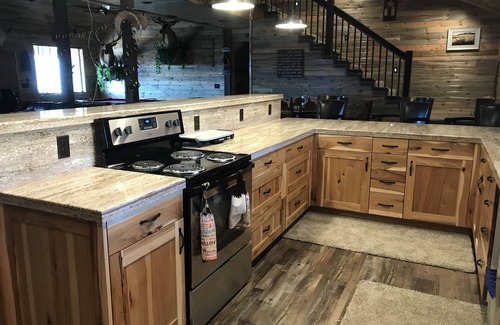 Piute County Cabin | Cozy Cabin with wrap around porch