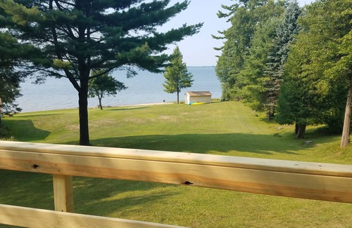 Rapid River Cottage | Cozy Camp on Little Bay de Noc
