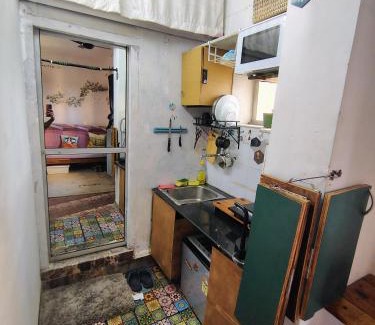 Prabhadevi Apartment | Cozy Camper Van Styled Studio Home